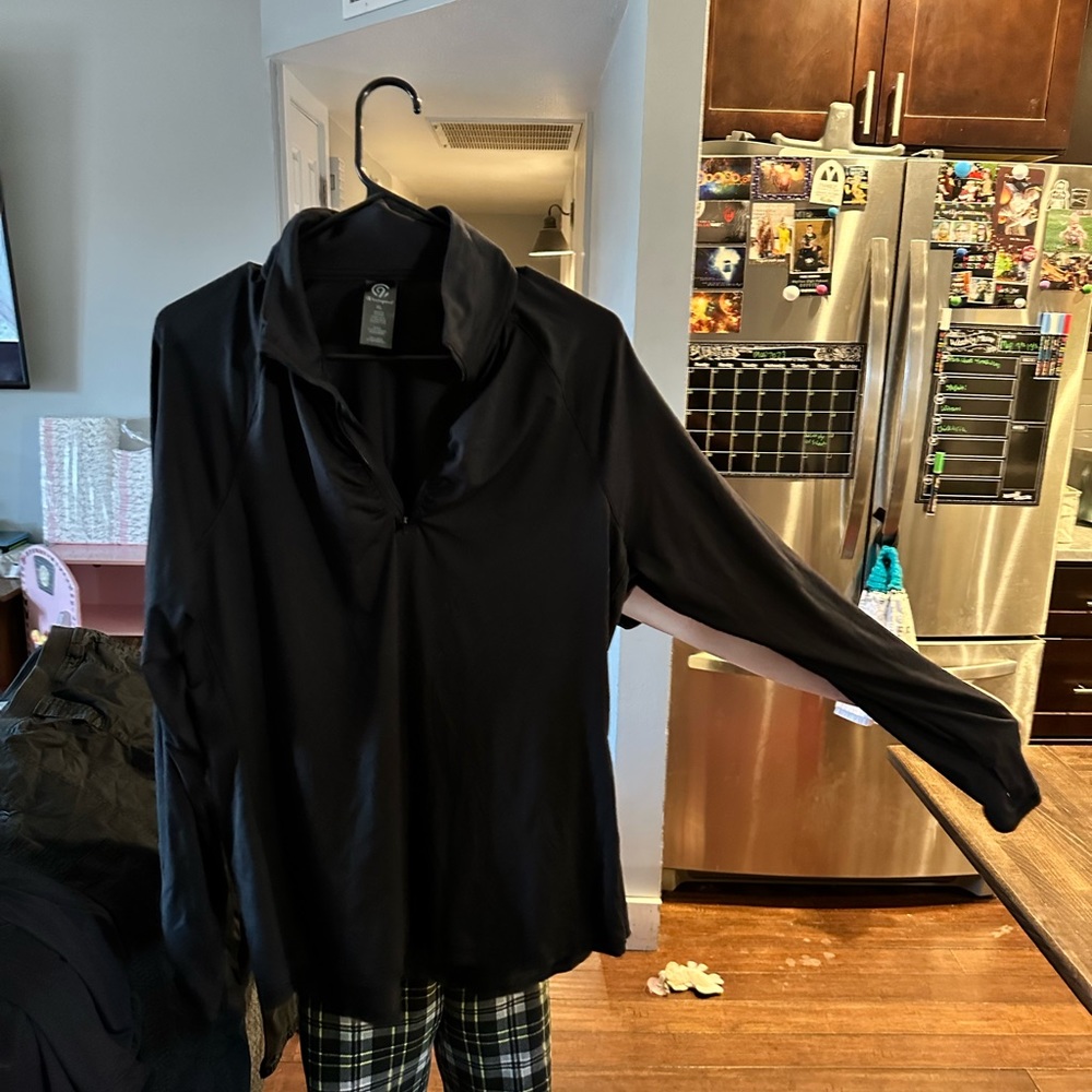 Long sleeve active shirt size XL black